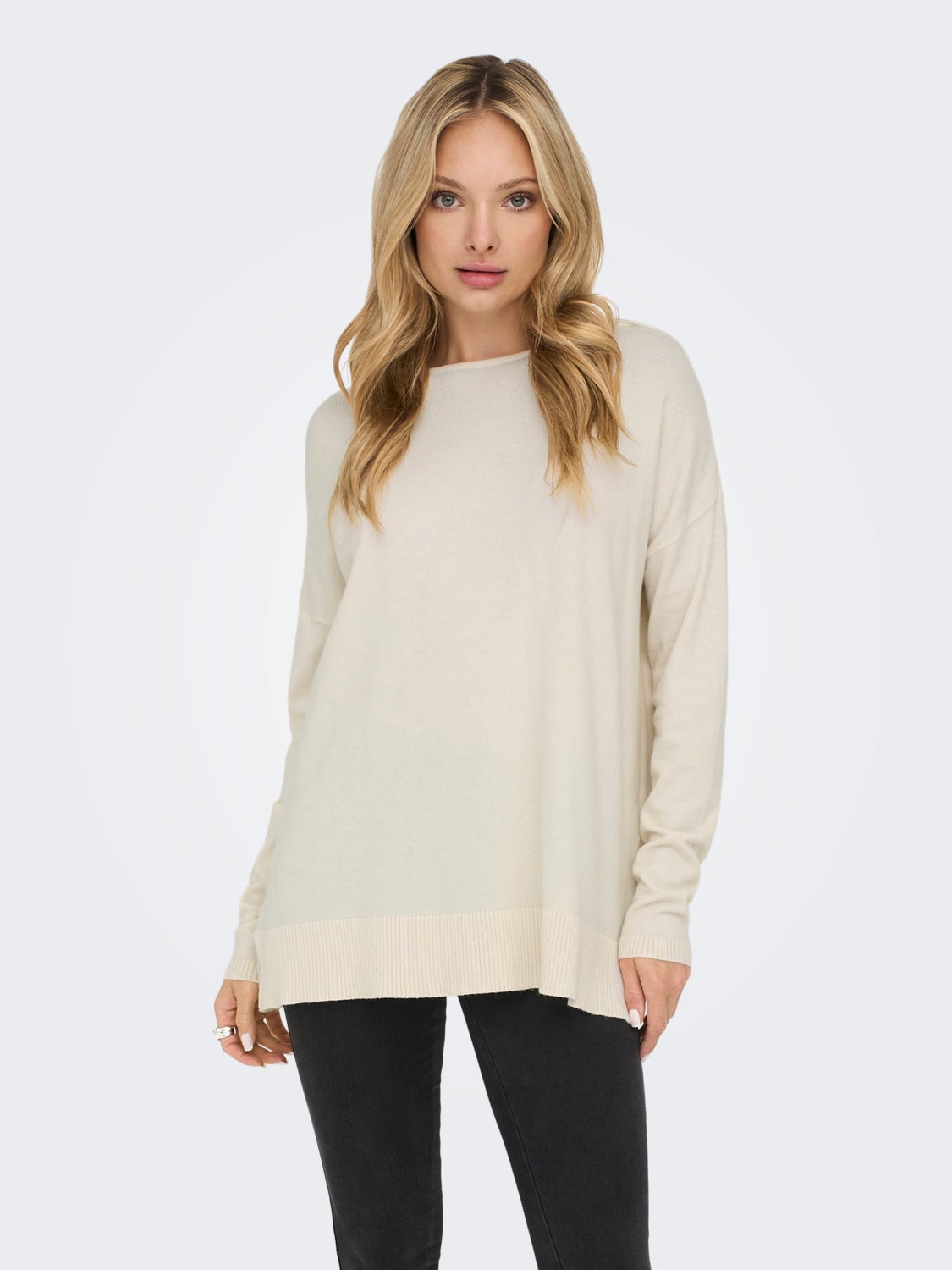 Knitted o-neck pullover