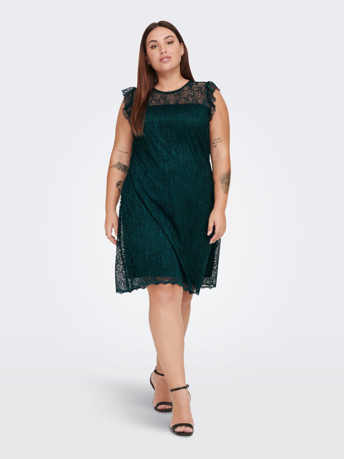 Curvy lace detail dress