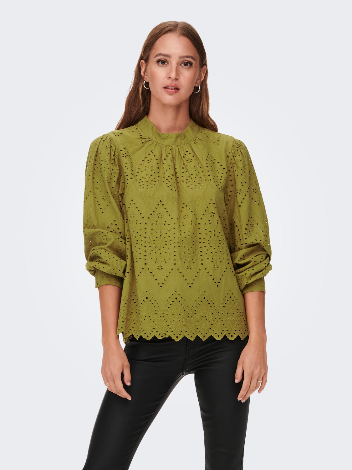 Long sleeved anglaise Top