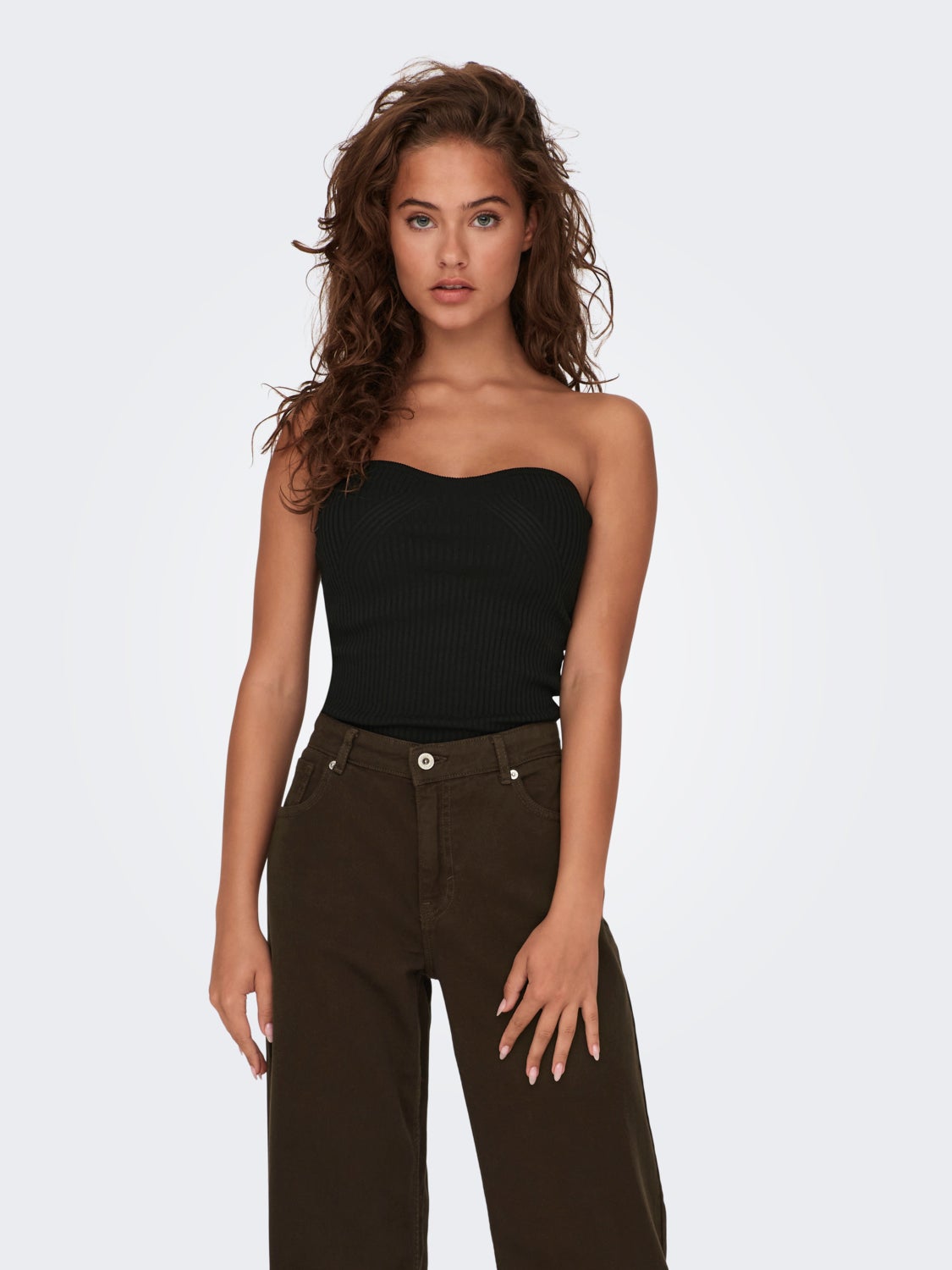 Sleeveless knitted top