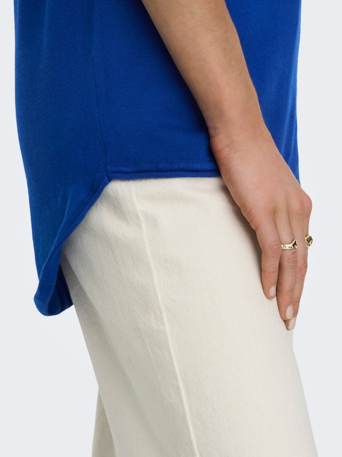 Long Knitted Pullover