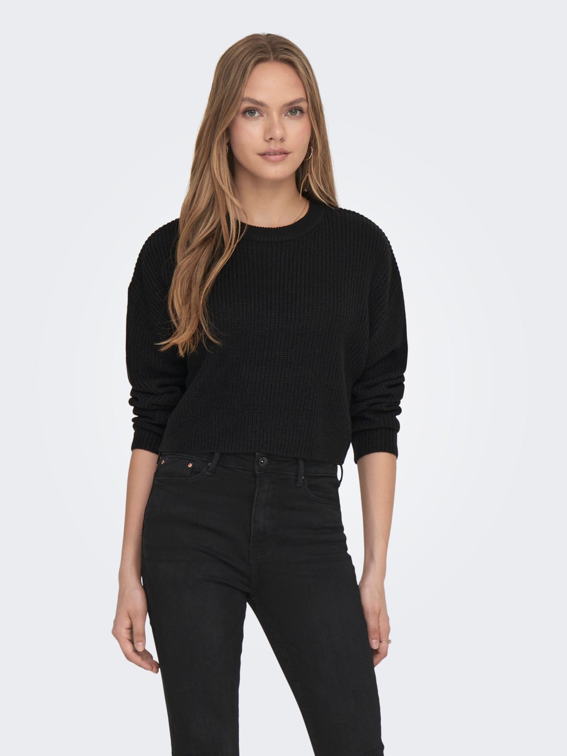 Cropped knitted pullover