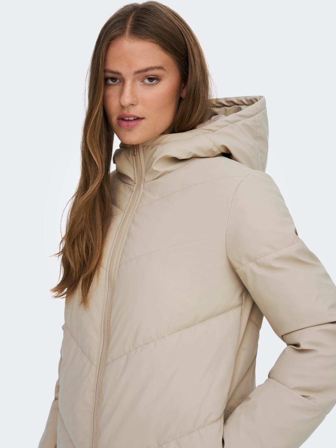 Water repellent puffer jacket