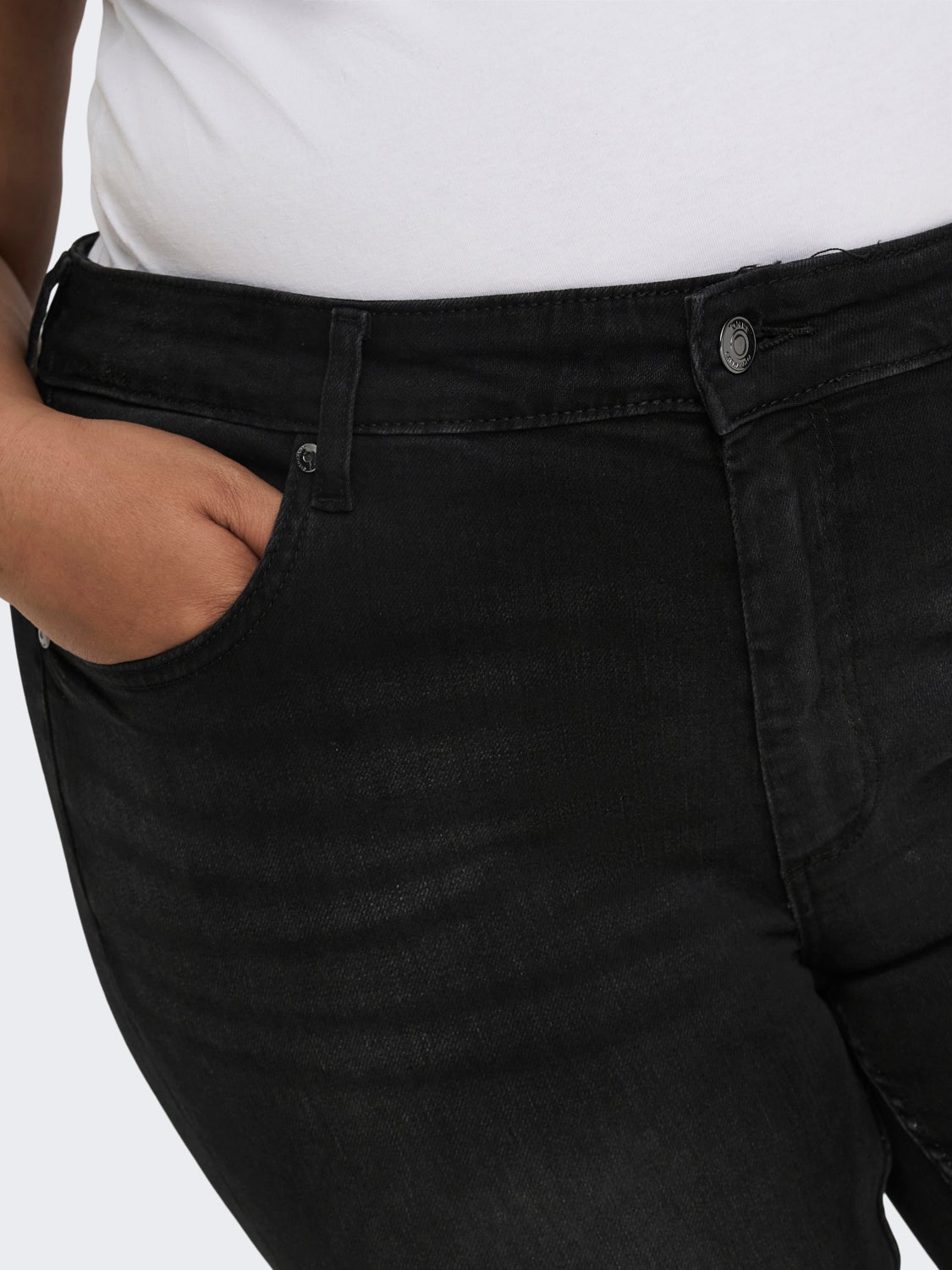 CARWILLY REG SK ANK ZIP TAI849