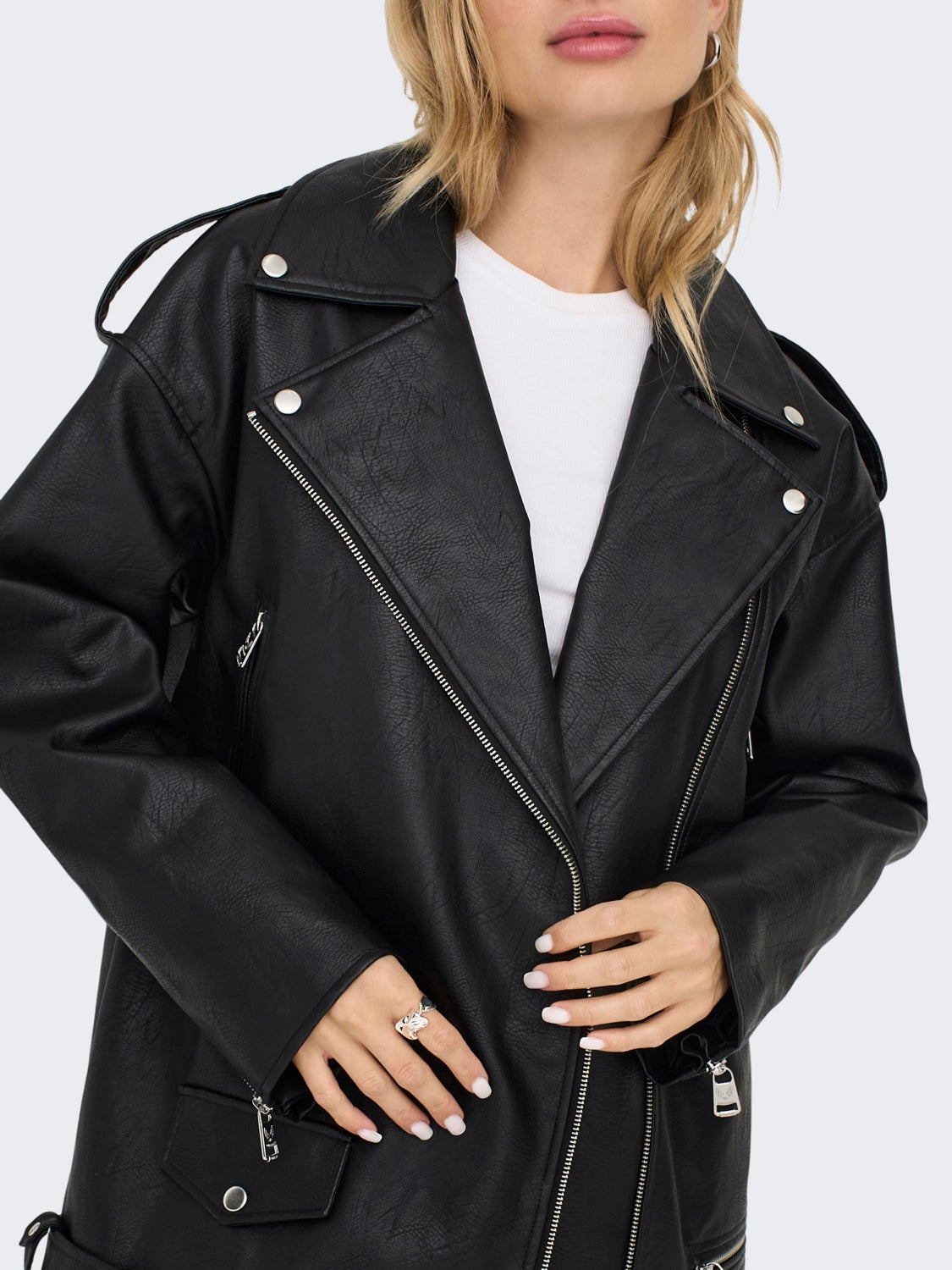 Jacket with zip