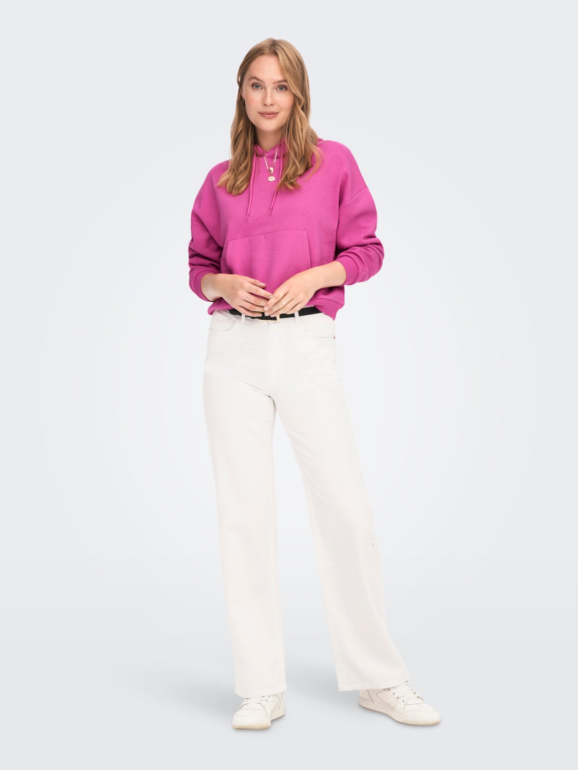 Pocket Hood Sweatshirt