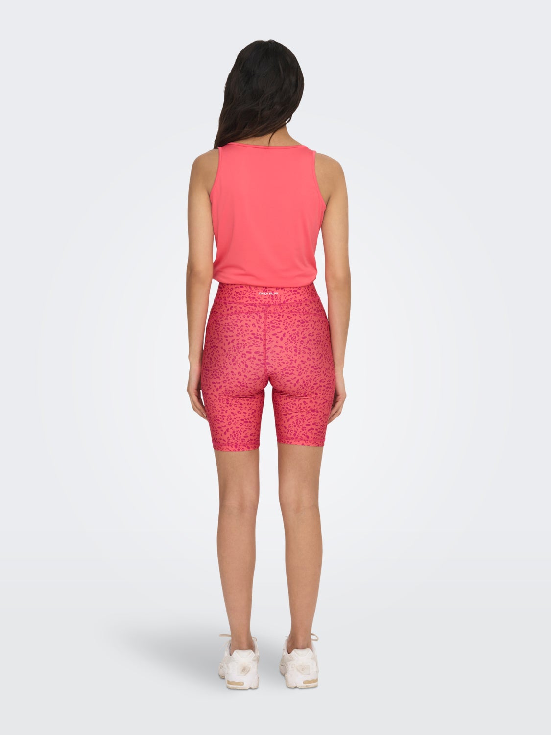 Slim fit training shorts