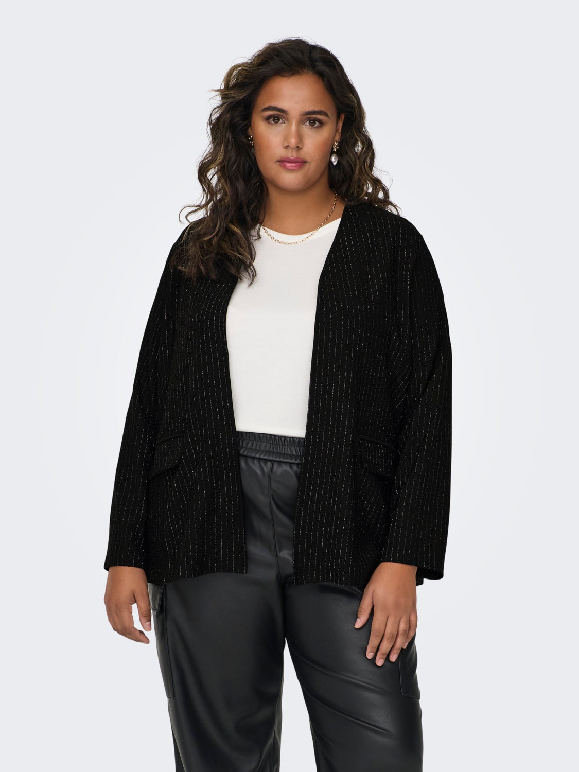 Curvy glitter blazer