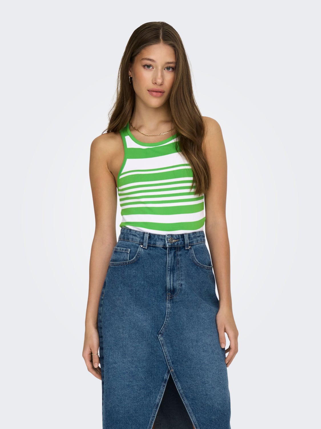 O-neck top with stripe detail