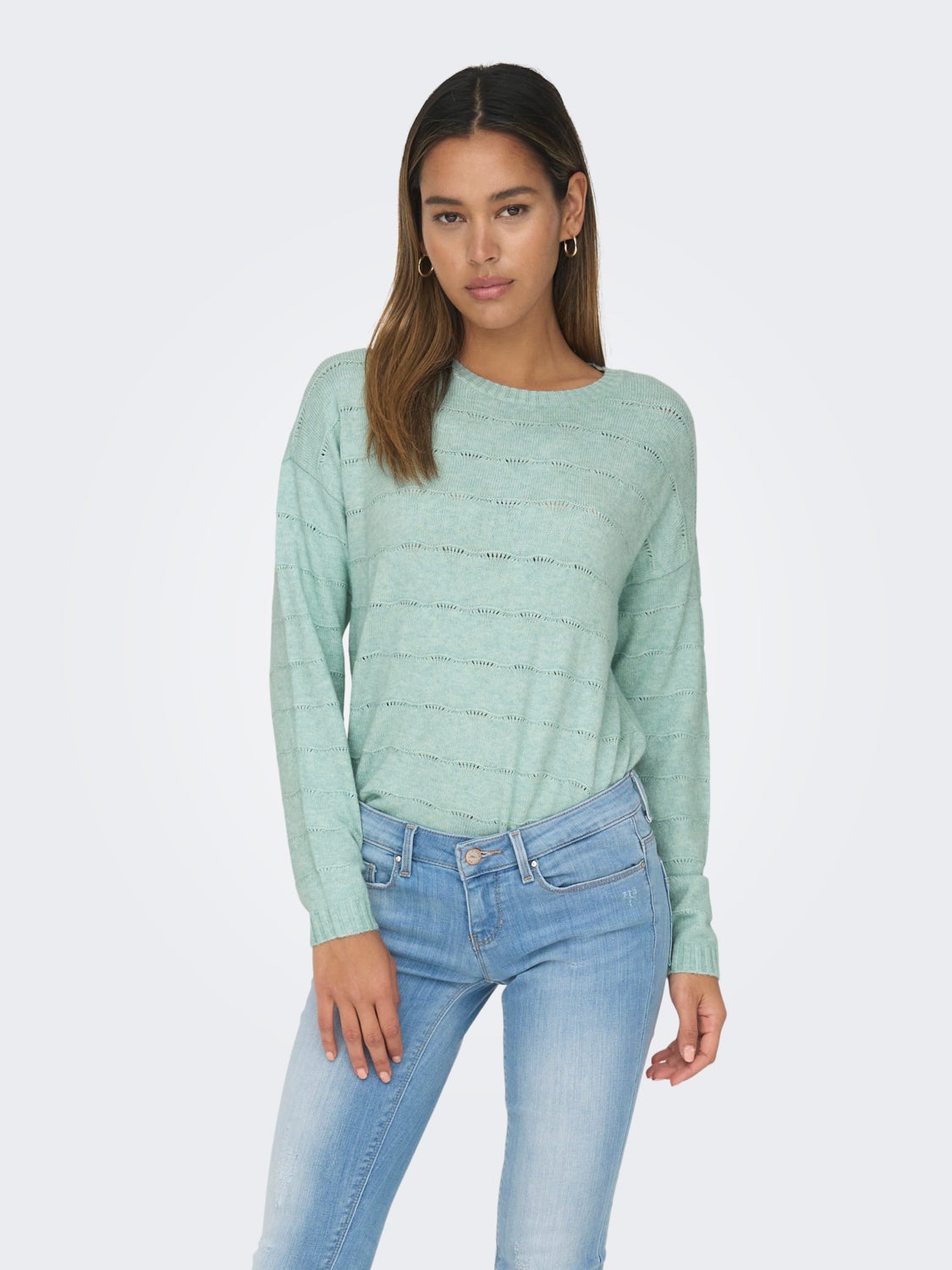 o-neck knit with long sleeves