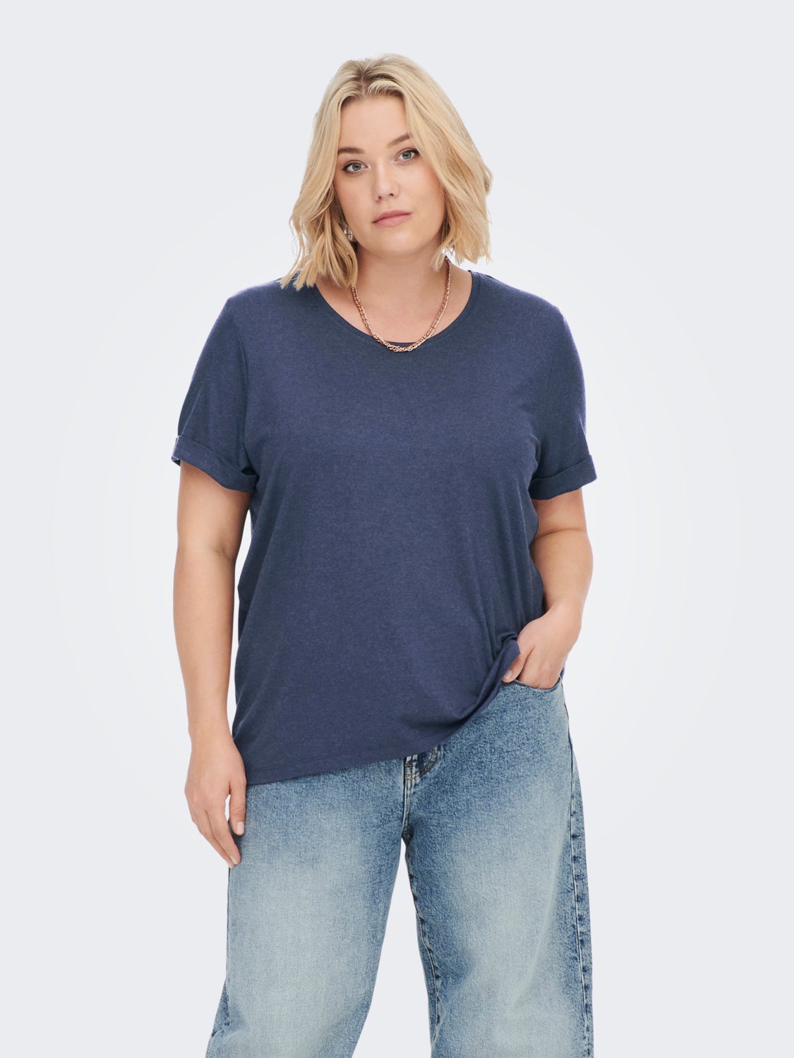Curvy solid colored T-shirt