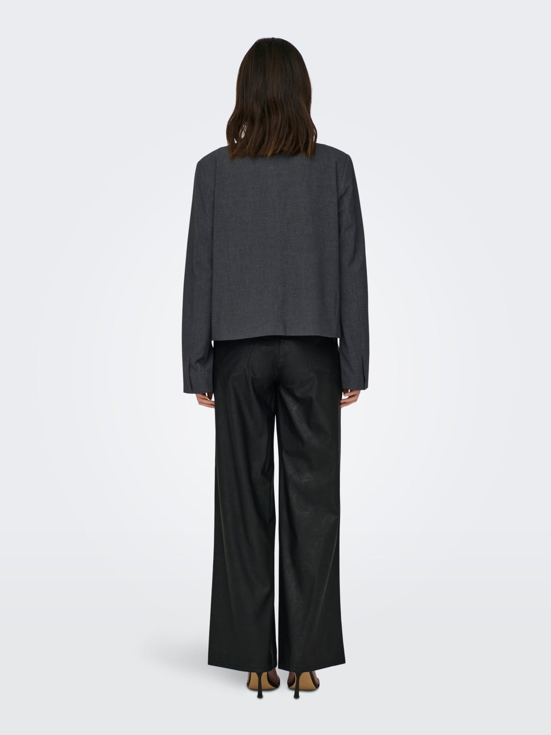 Short classic blazer