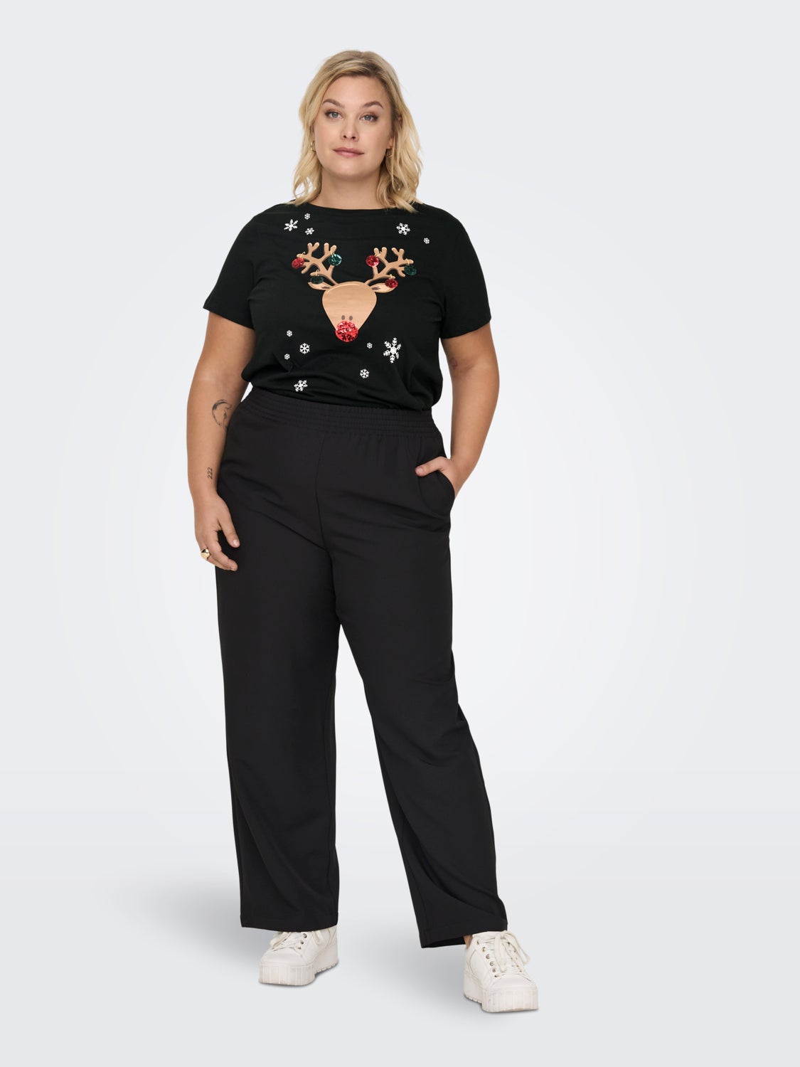 Curvy christmas detailed t-shirt