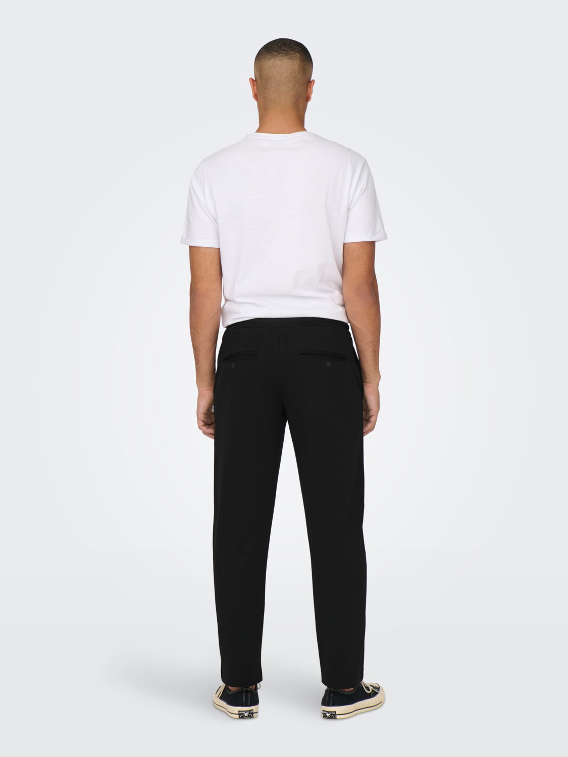 Tapered fit trousers