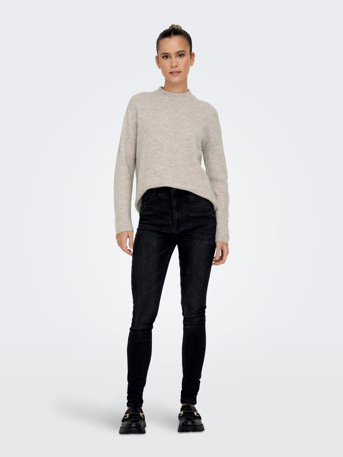 High neck knitted pullover