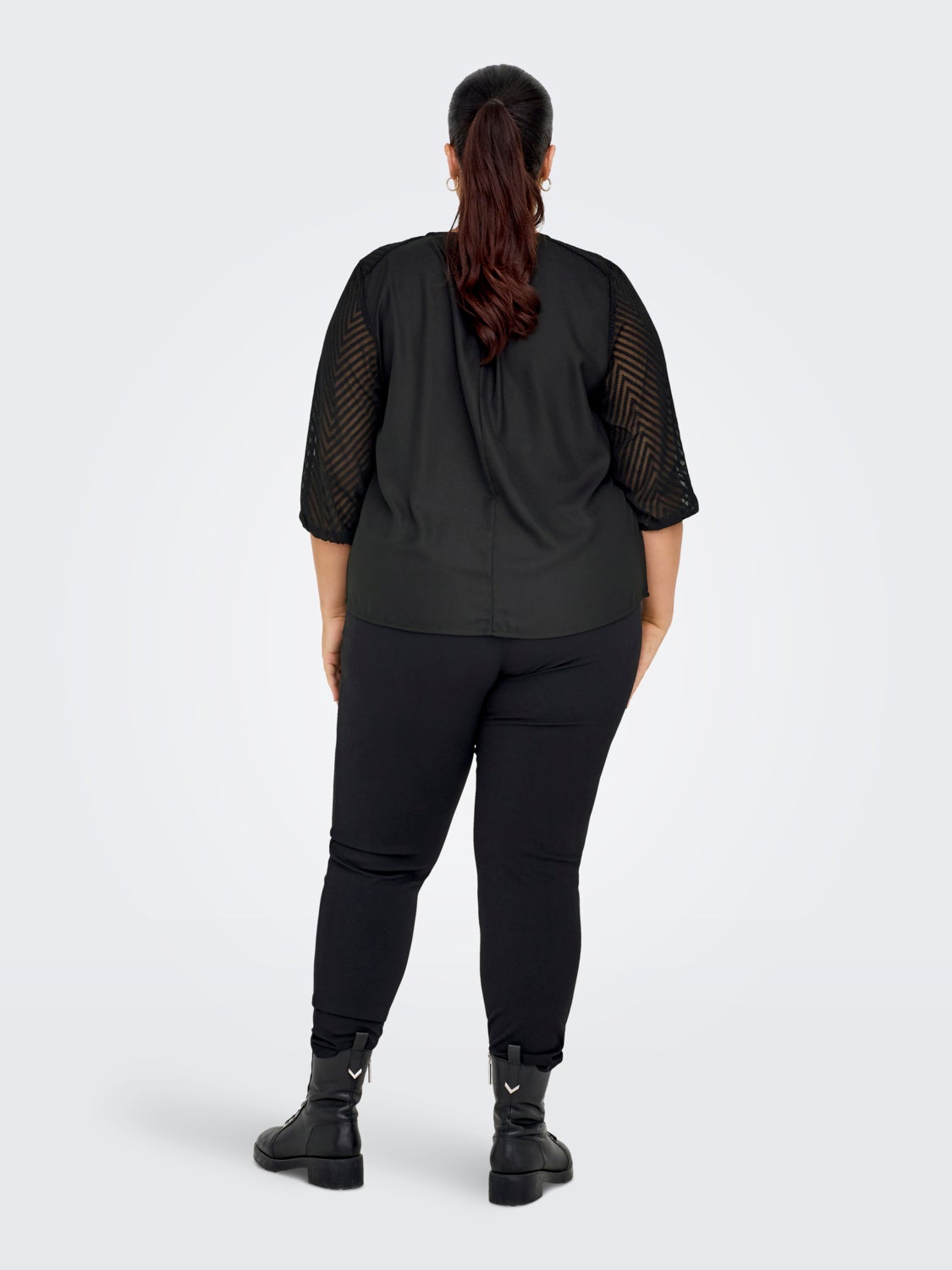 Curvy top with 3/4 sleeves