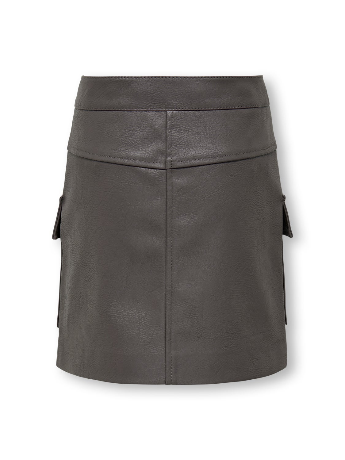 Short skirt with pockets