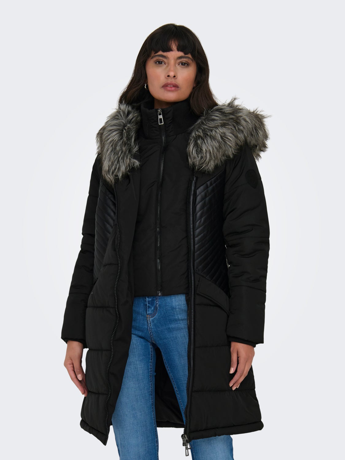 Hooded puffer jacket