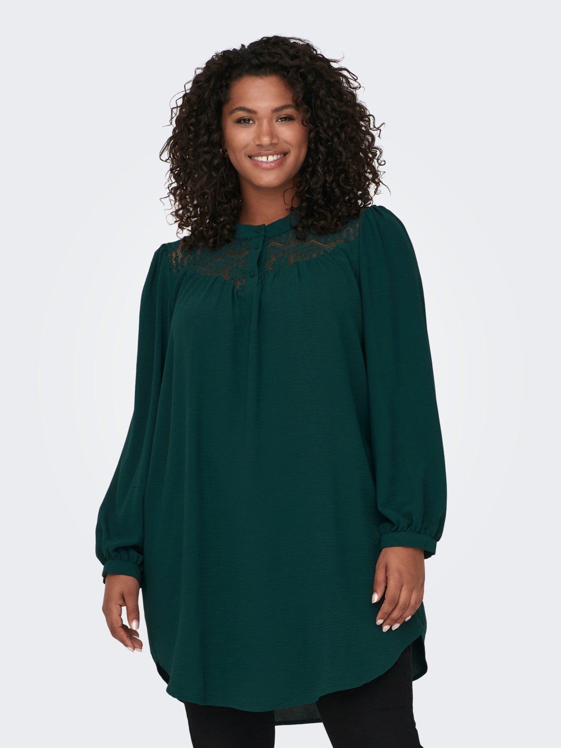 Curvy Long shirt with lace