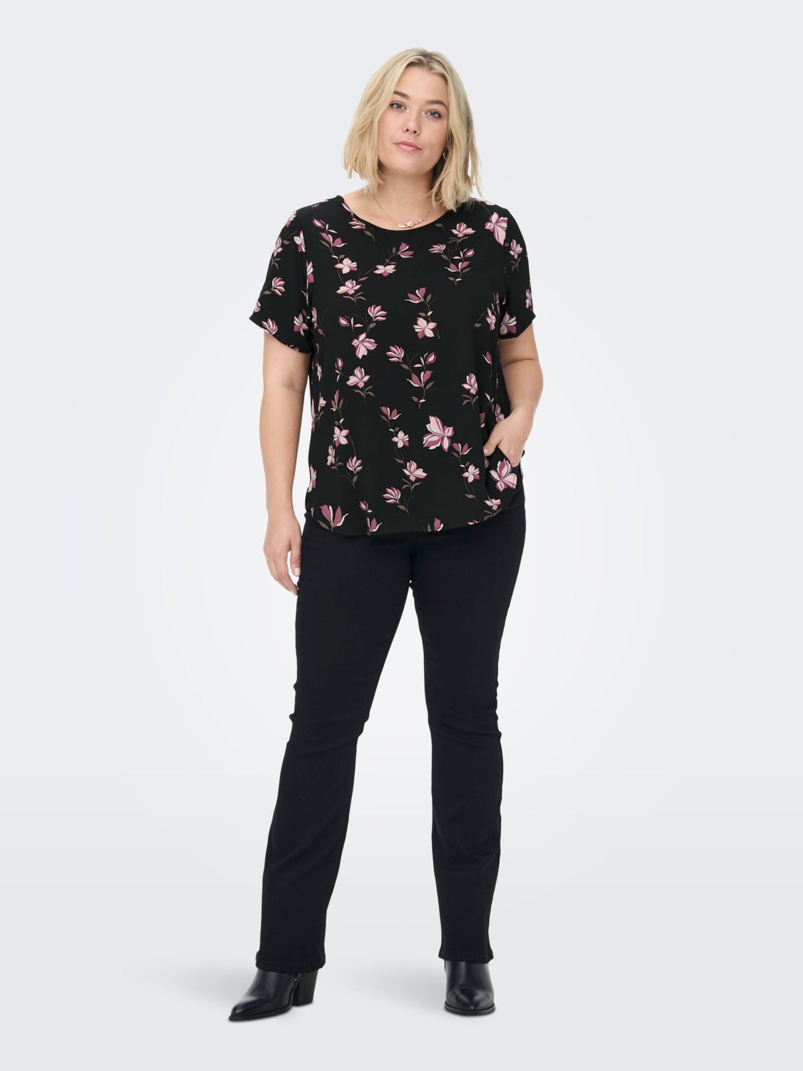Curvy short sleeve Top