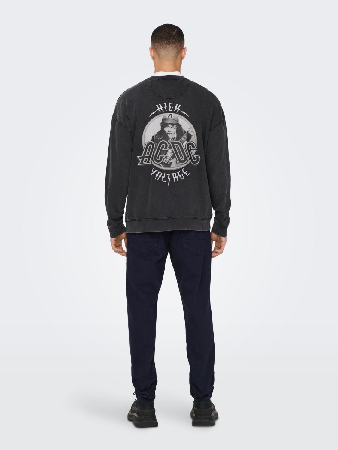 Relaxed Fit Crew neck Dropped shoulders Sweatshirt