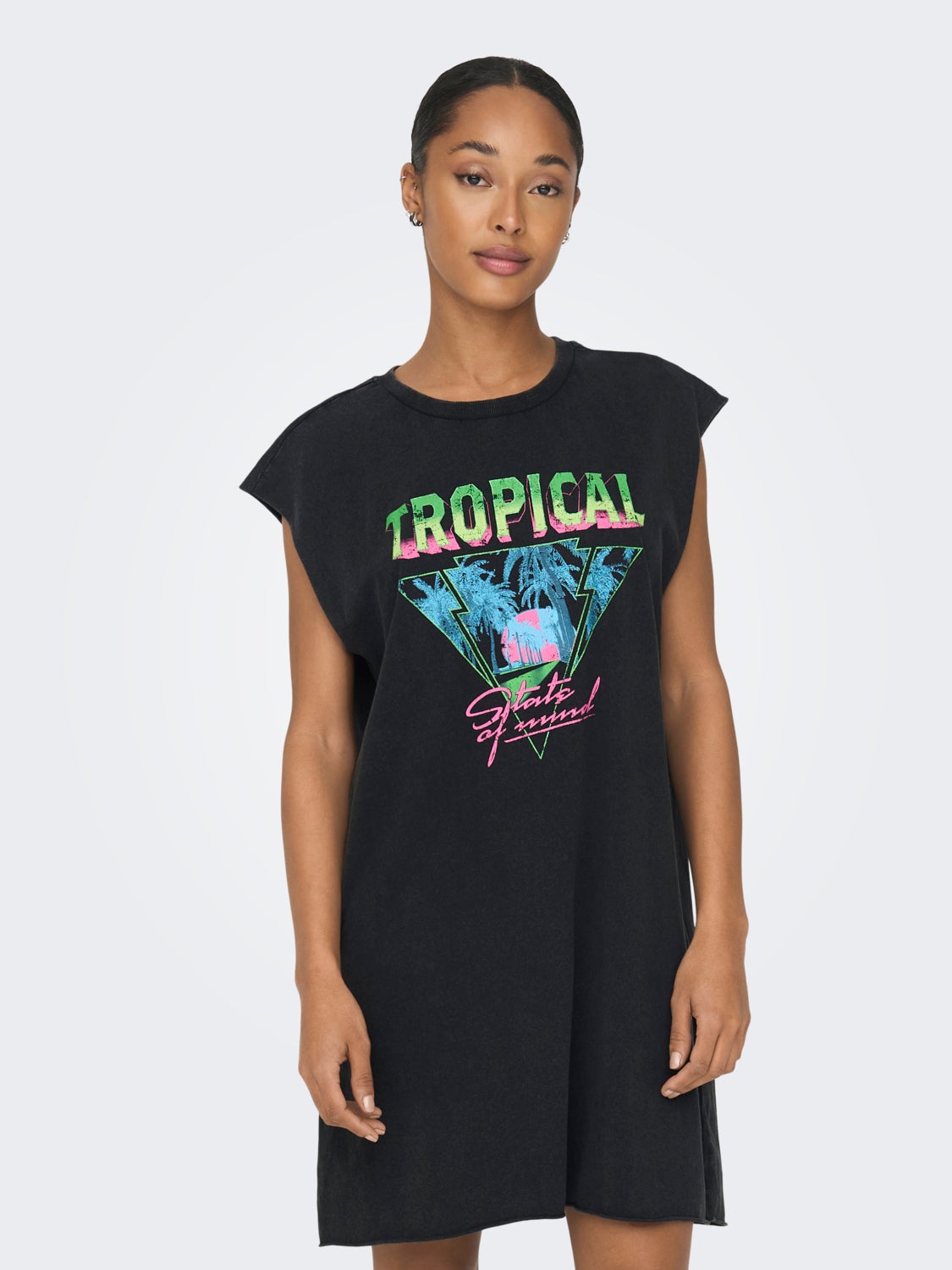 Mini dress with o-neck