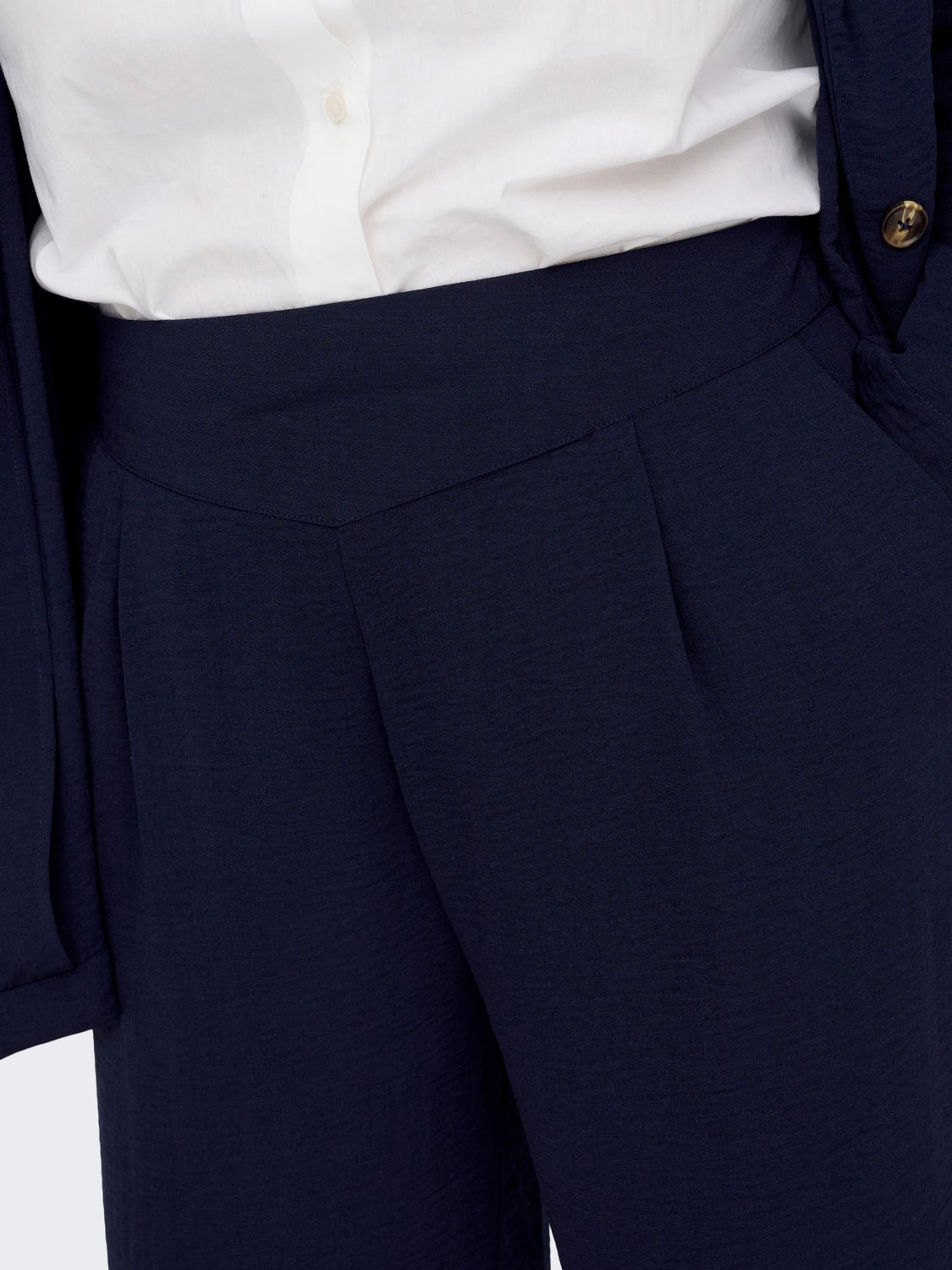 Curvy Regular Trousers