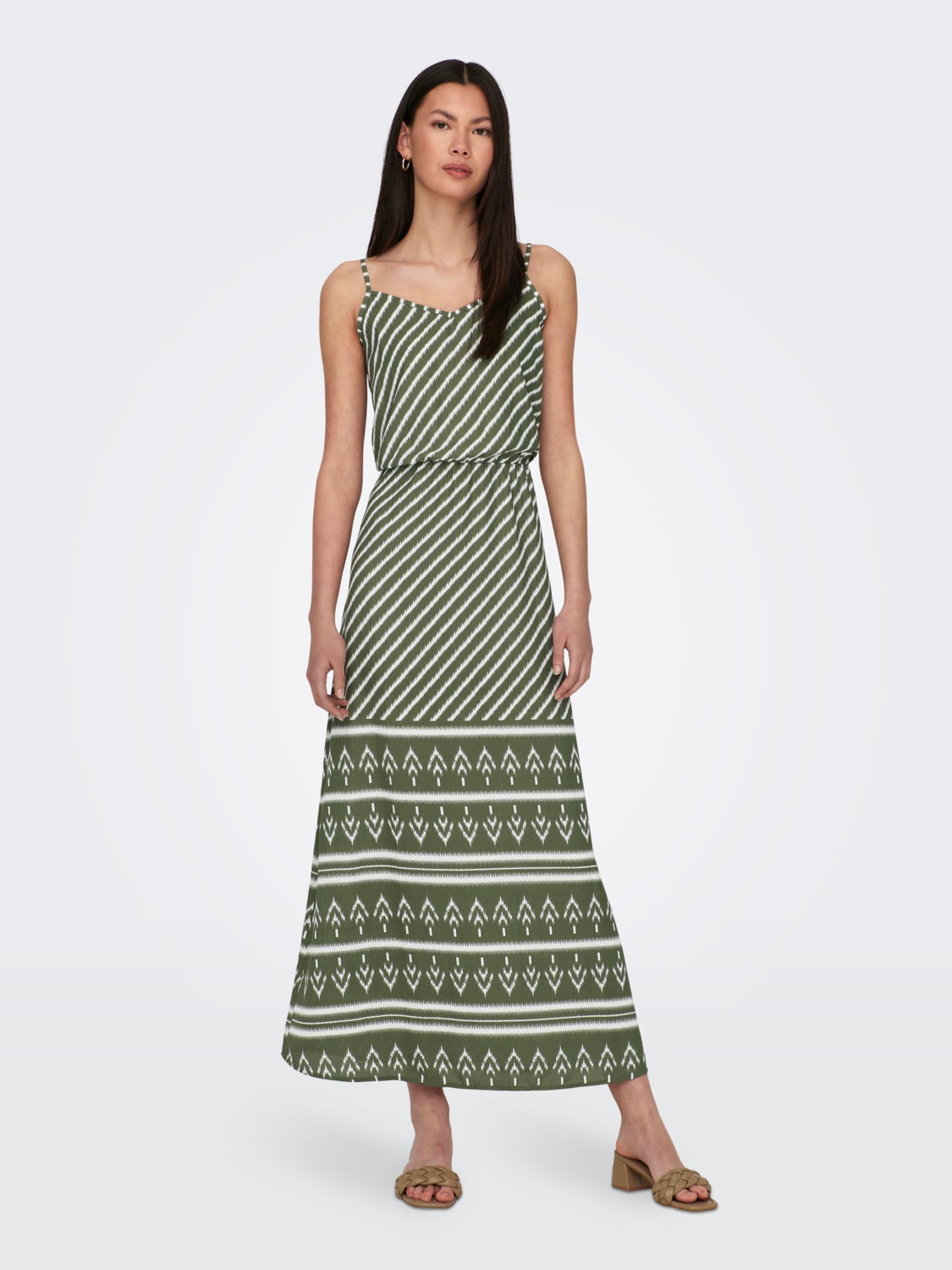 Maxi v-neck dress