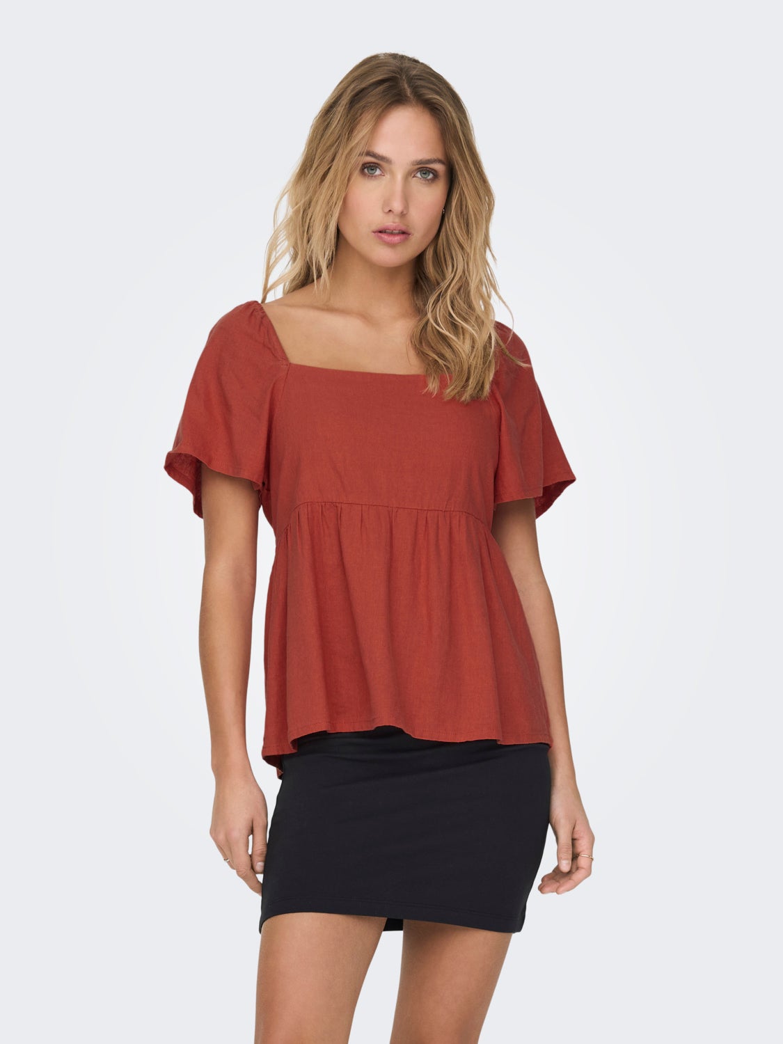 Volume Top With Square Neck