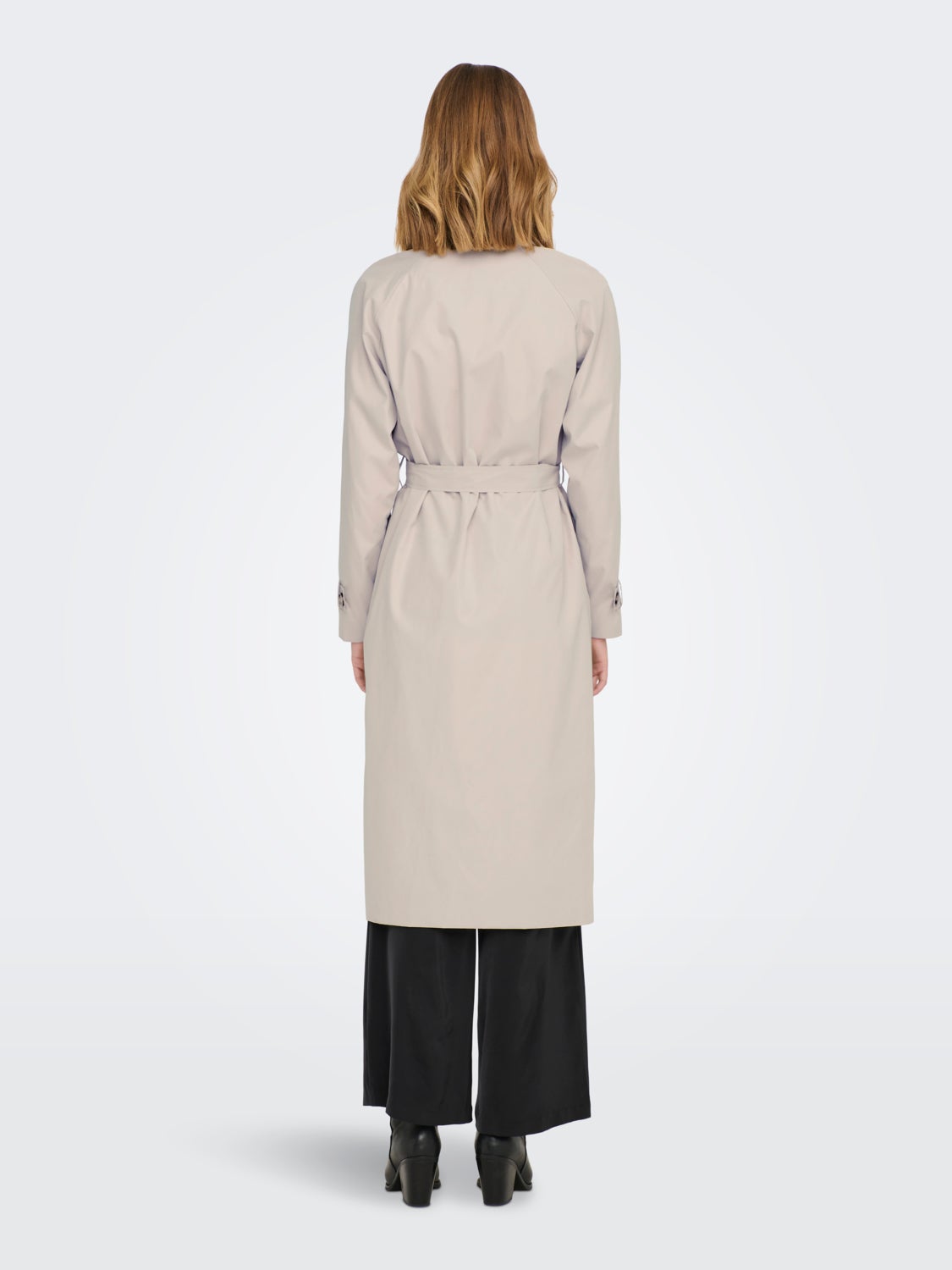 Oversized trenchcoat