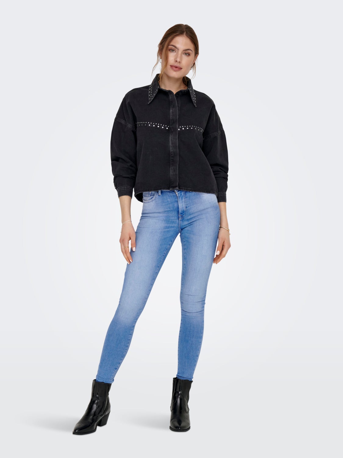 Detailed denim jacket