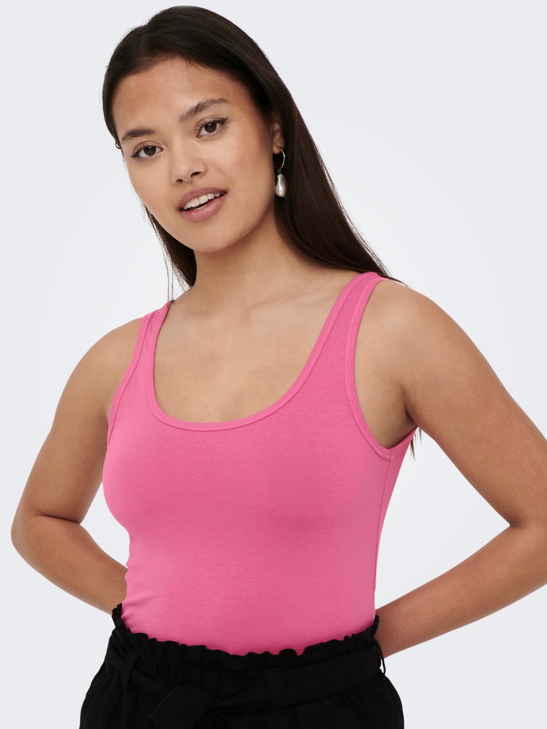 Slim Fit U-Neck Tank-Top