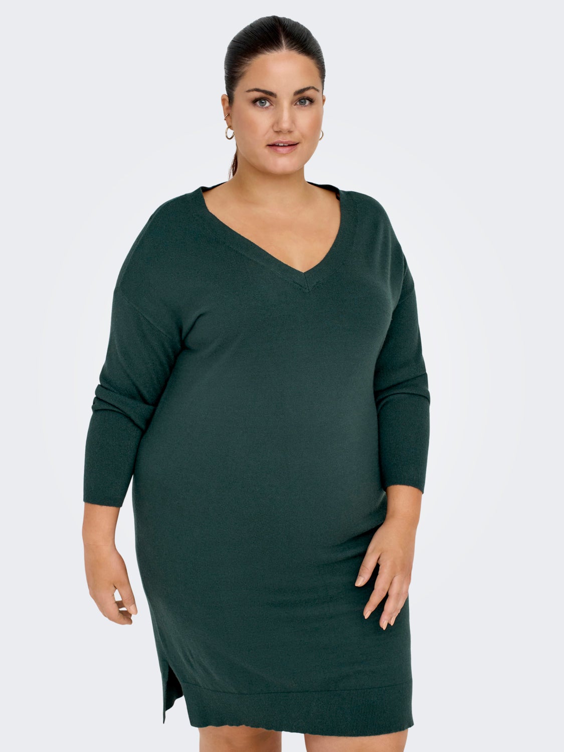 Curvy v-neck knitted dress