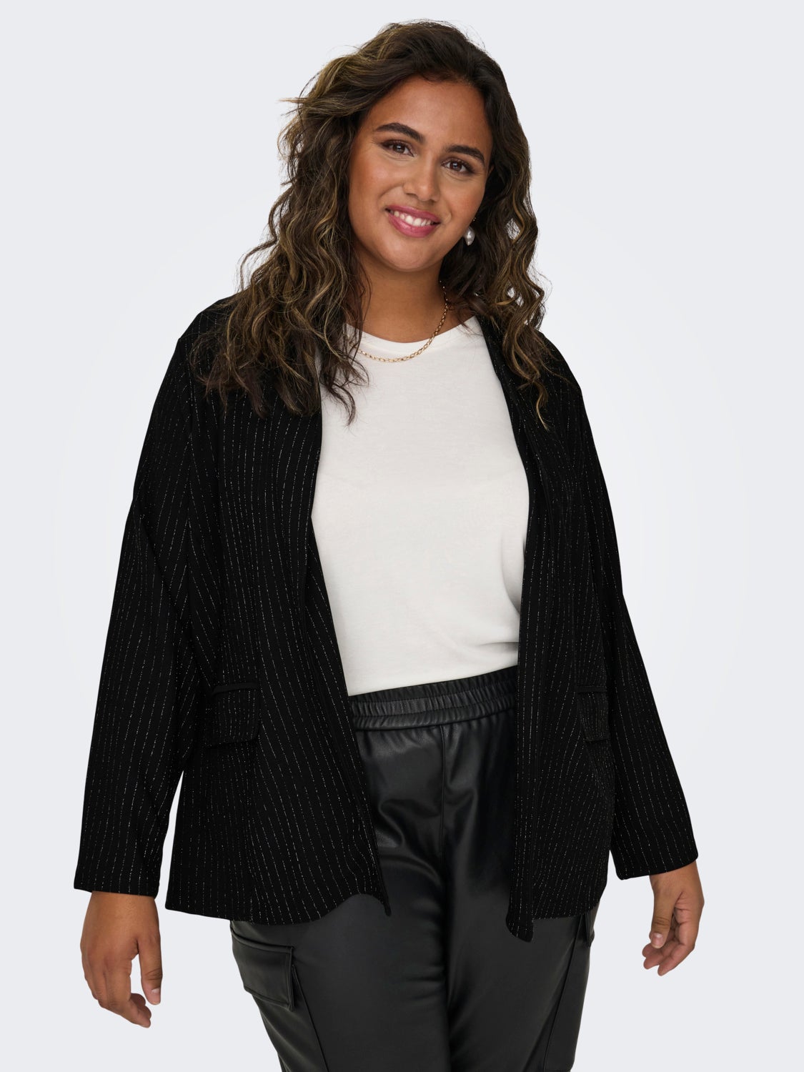 Curvy glitter blazer