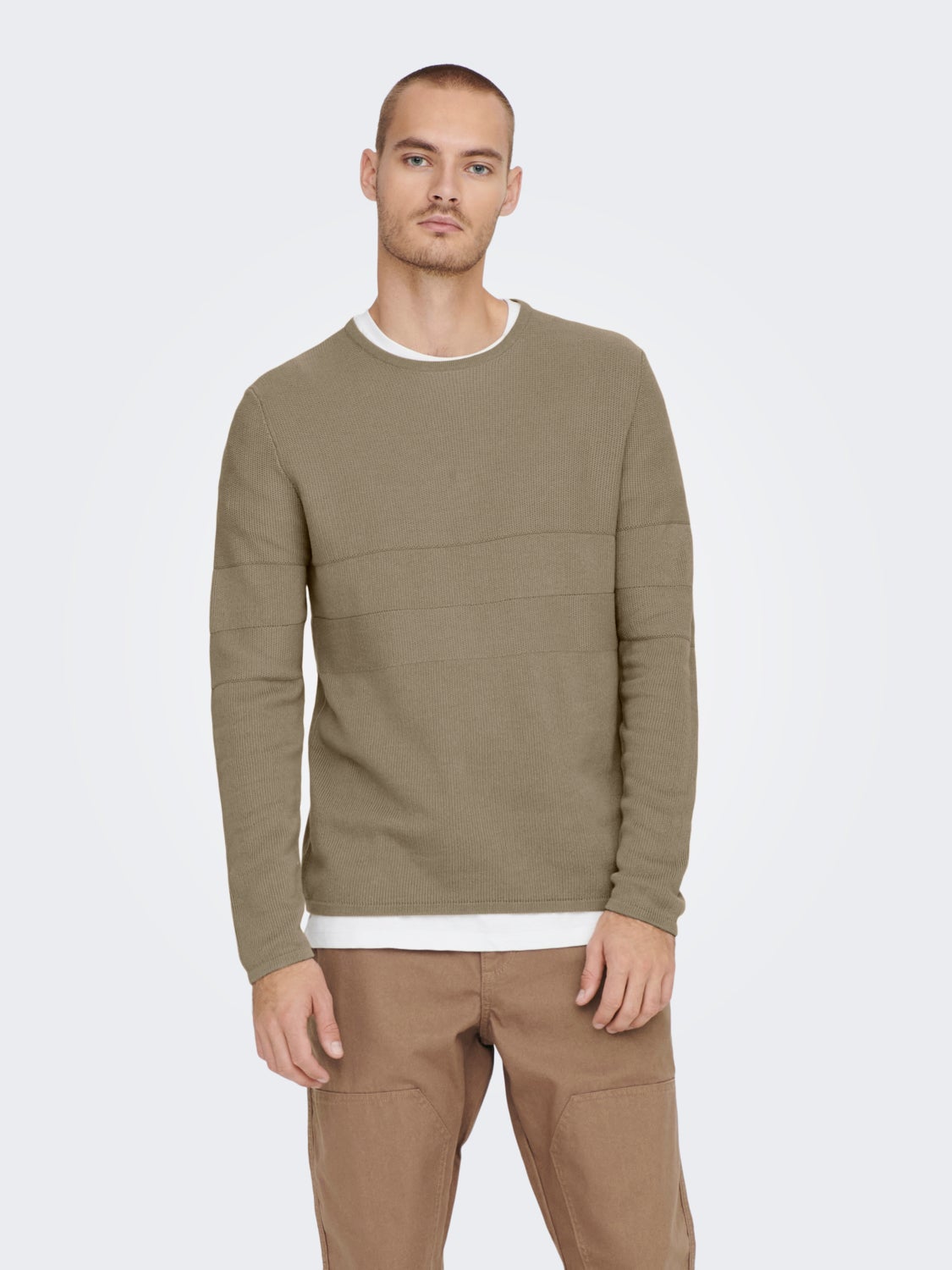 Round neck knitted Pullover
