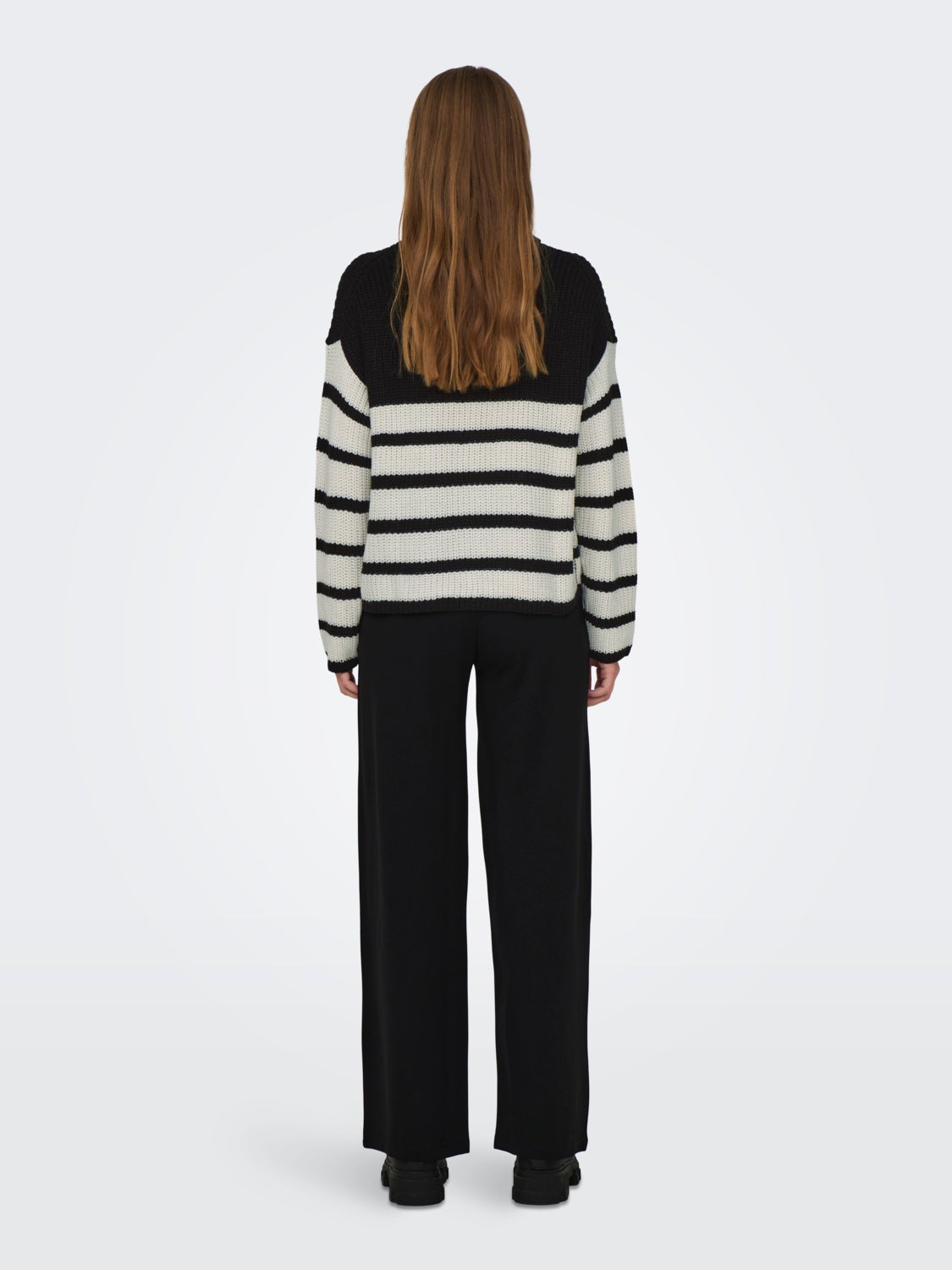 High neck knitted pullover