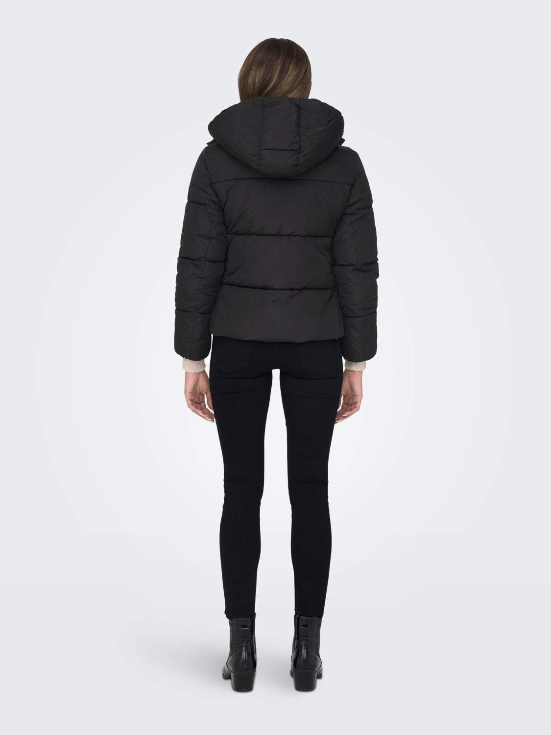 Short puffer jacket