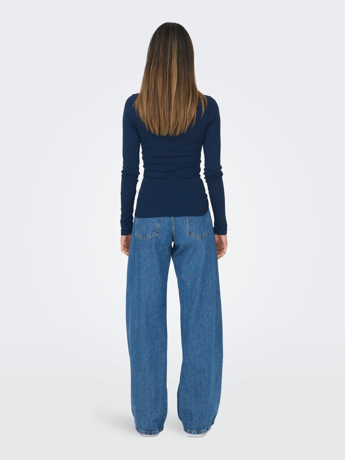 Long sleeved top with lace neck