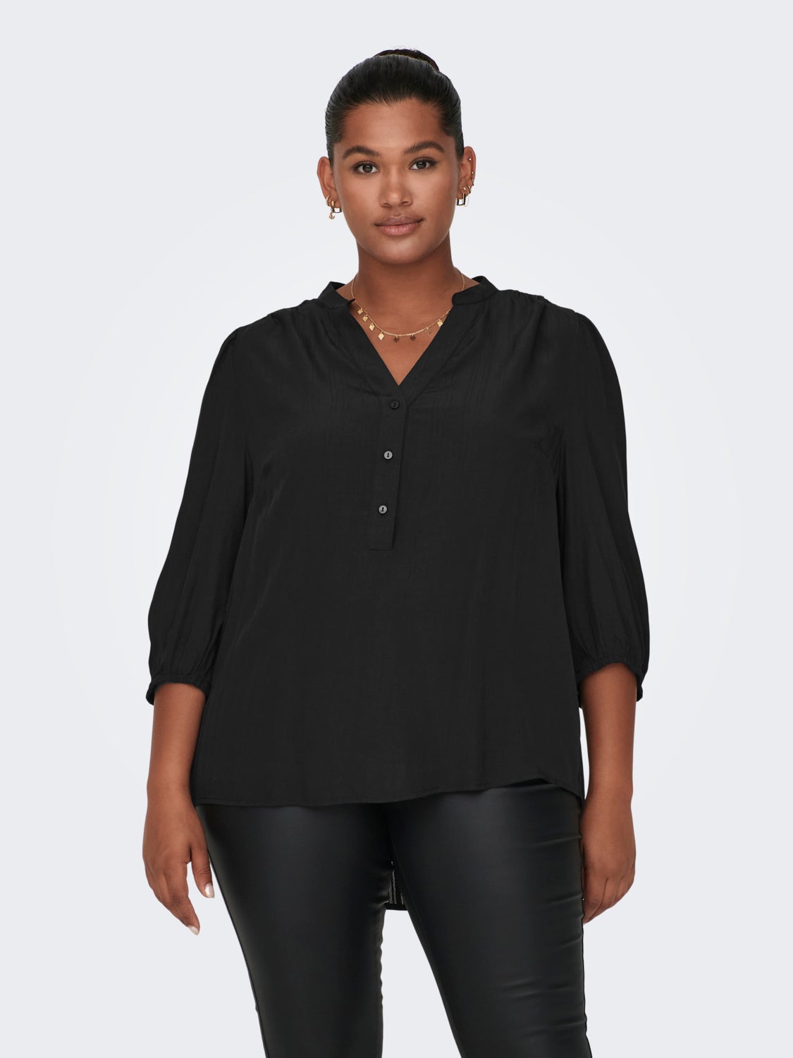 Curvy v-neck top