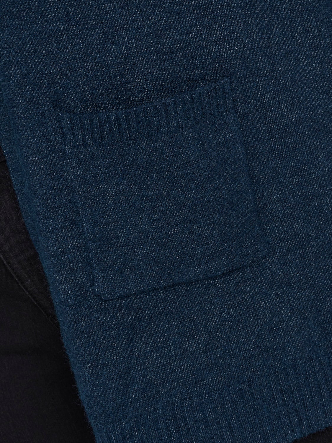 Curvy open Knitted Cardigan