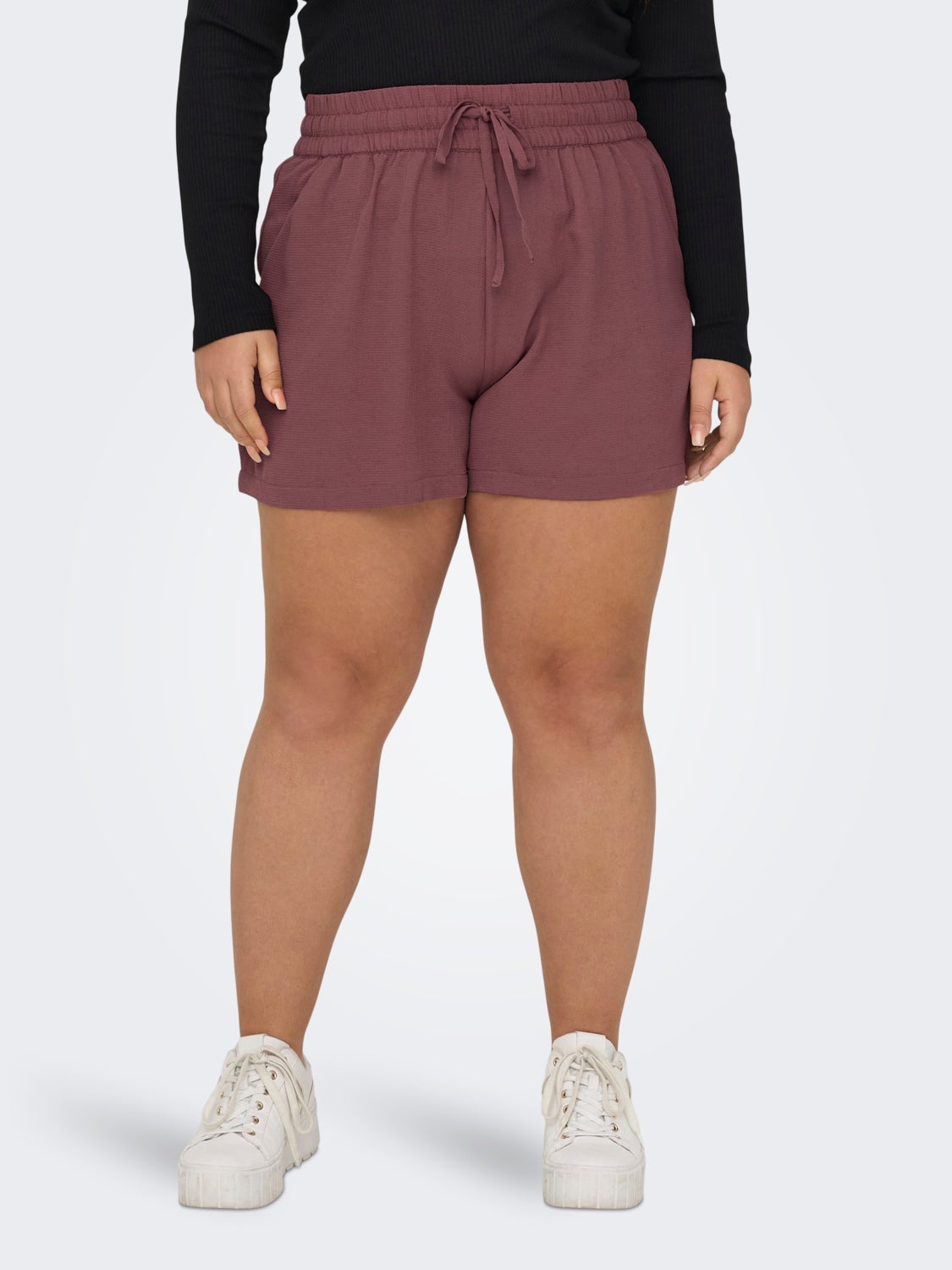 Curvy solid color shorts