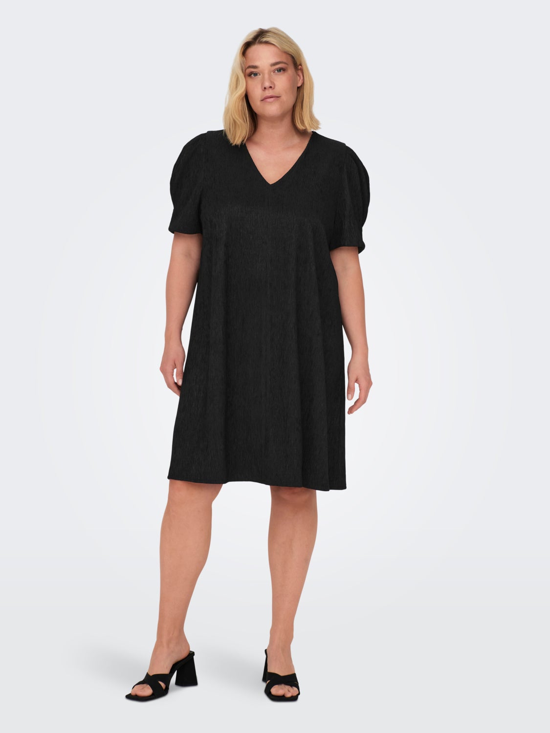 Curvy puff sleeve dress