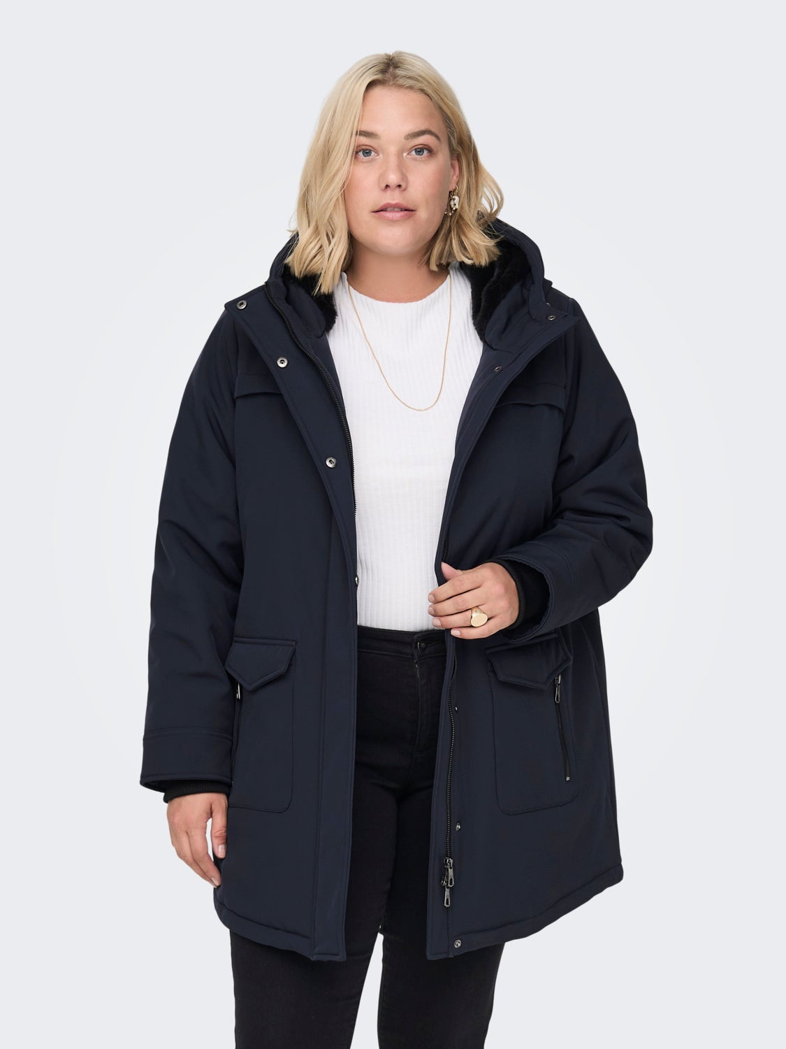 Curvy lined Parka