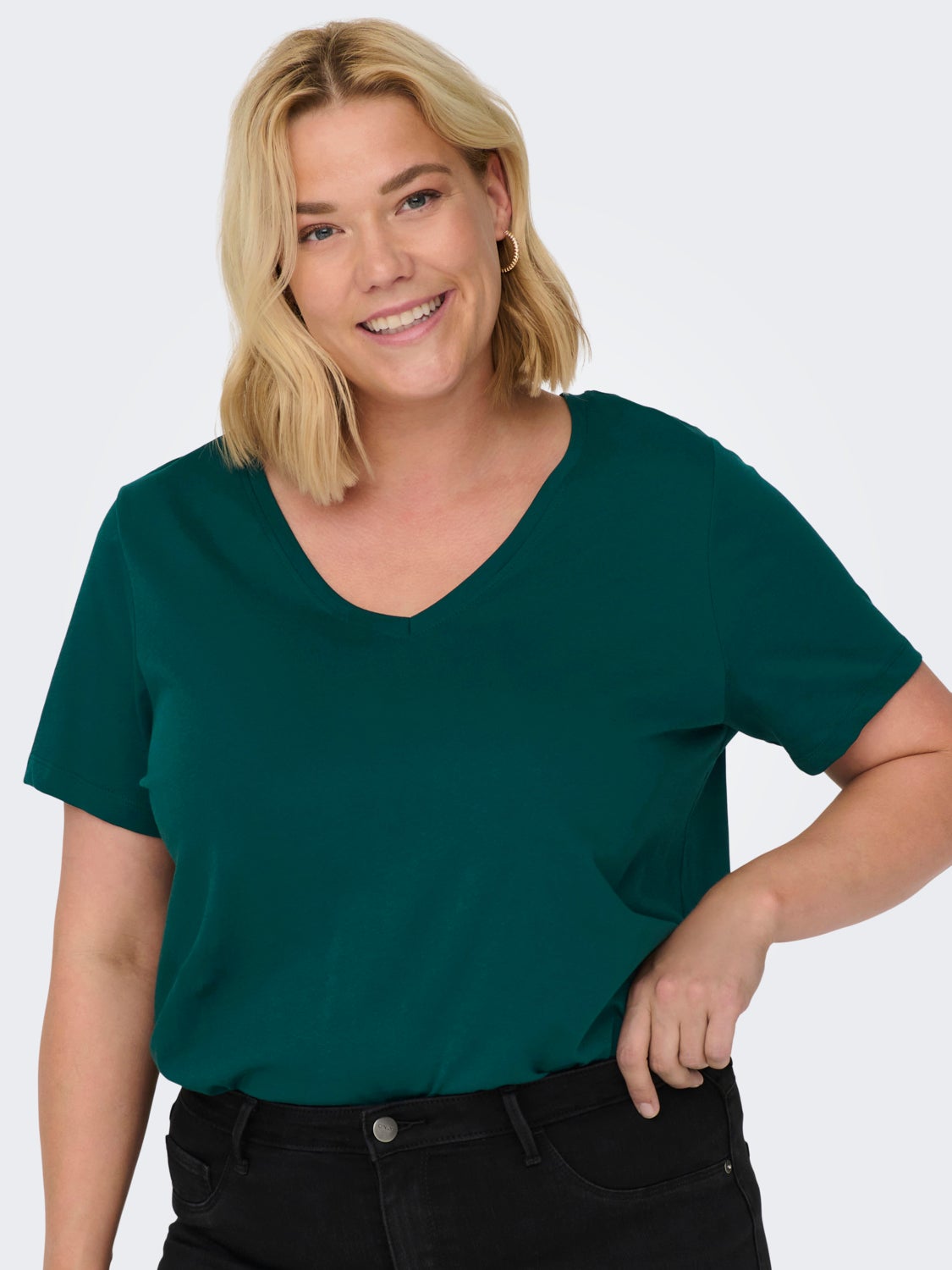 Curvy V-neck t-shirt