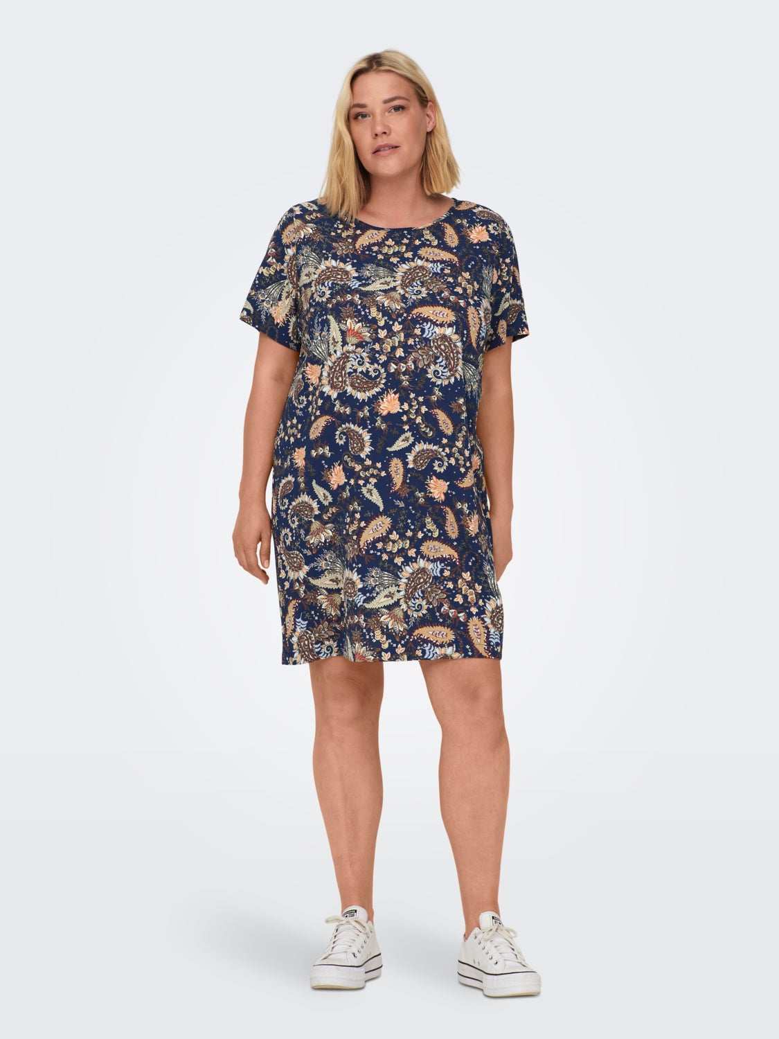 Curvy printed zip dress