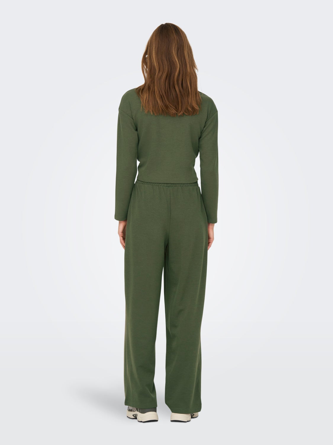 Wide fit training pants