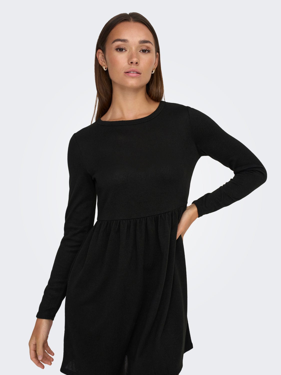 MINI O-NECK SHORT DRESS