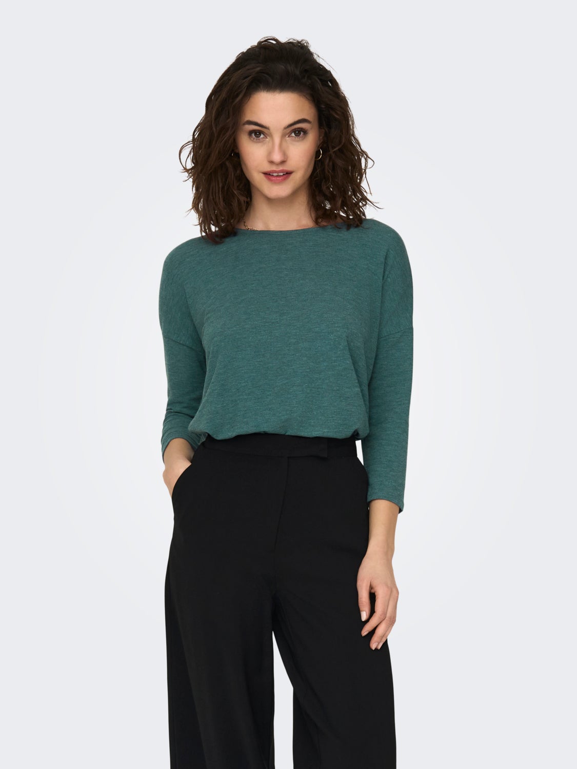 Loose fitted 3/4 sleeved top