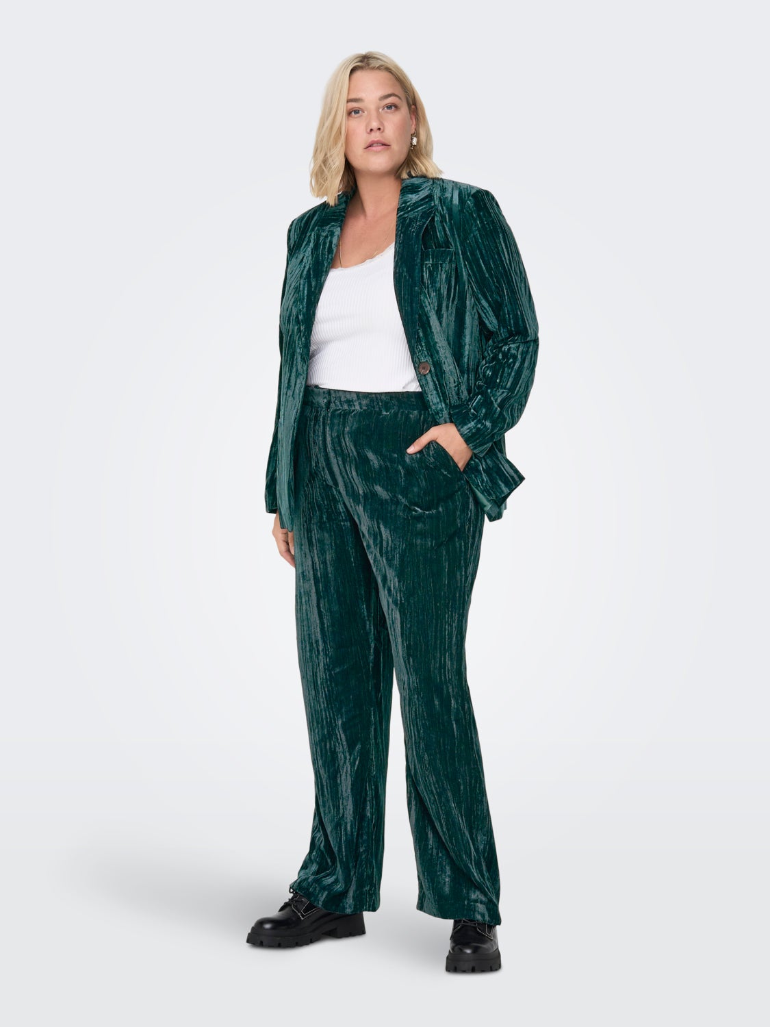 Curvy Velvet Trousers