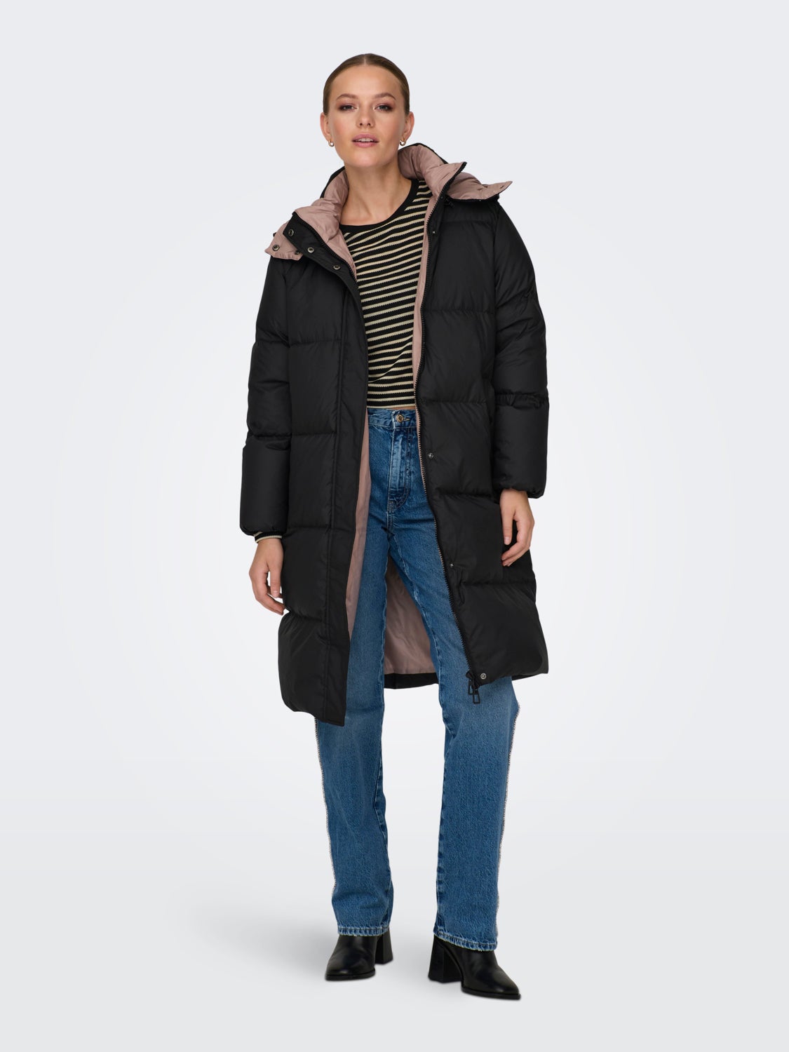 Hooded puffer jacket